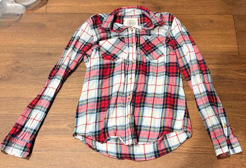 So Authentic American Heritage Women's S Red Plaid Long Sleeve Flannel Shirt